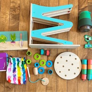 COMPLETE Lovevery “The Pioneer” Kit